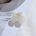 Wholesale 2021 Korean Pearl Hairclips Ladies Hair Clips Elegant Fashion Designer Resin Hair Claw Clip